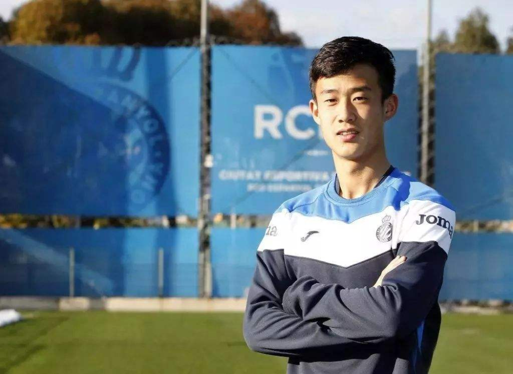 埃因霍温赛前调整名单，志在国王杯名次提升，质疑声仍在，球队文化再被提及的简单介绍