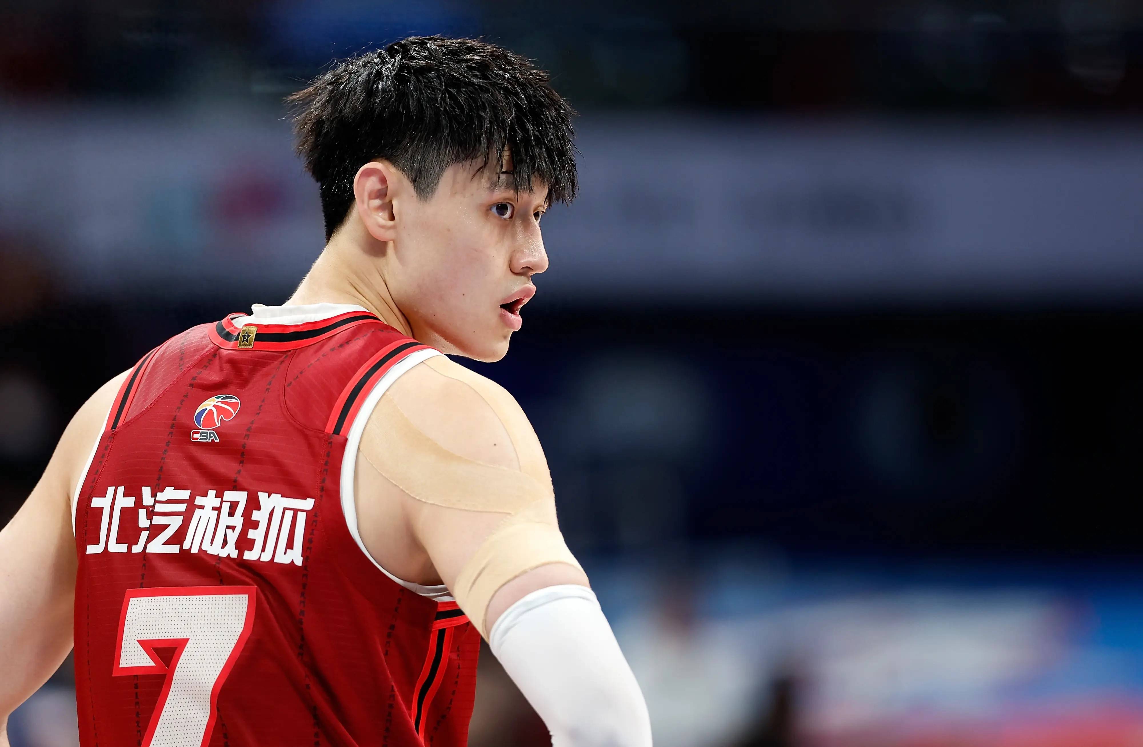 CBA季后赛赛前走向成谜，比利亚雷亚尔回应争议，赛场秩序良好，细节决定成败的简单介绍